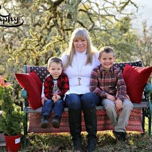 Meet your Posher, Julie